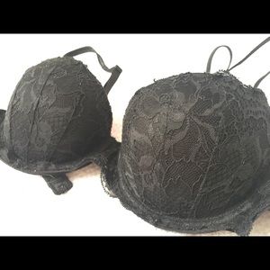 PINK Victoria’s Secret black lace push-up bra 34B